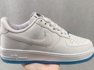 Air Force 1 LX Photochromic DA8301100