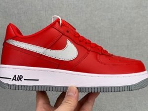 Air Force 1 Low 'University Red Light Smoke Grey'