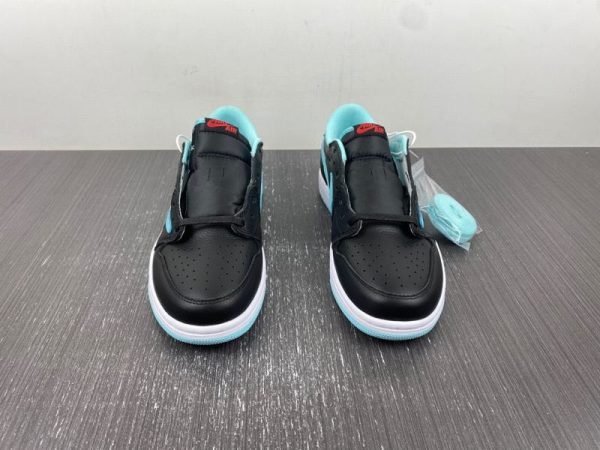 Travis Scott x Air Jordan 1 Low - Image 2