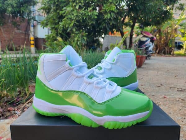 Air Jordan11 white green apple green