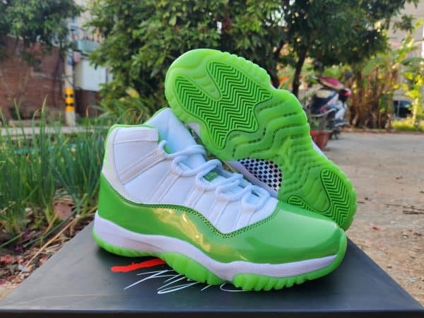 Air Jordan11 white green apple green - Image 2