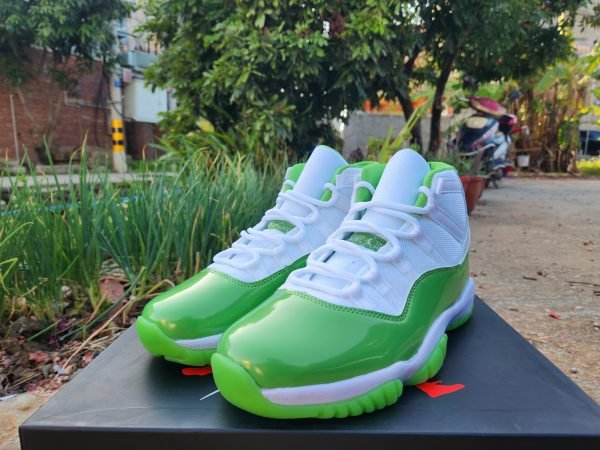 Air Jordan11 white green apple green - Image 3