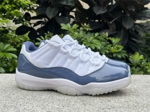 Air Jordan 11 Low“Diffused Blue”