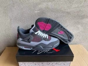 Air Jordan 4 Retro