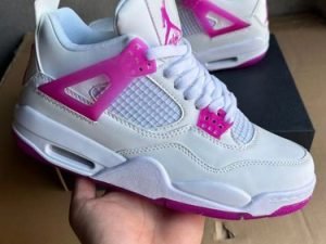 Air Jordan 4 Retro White / Hyper Violet