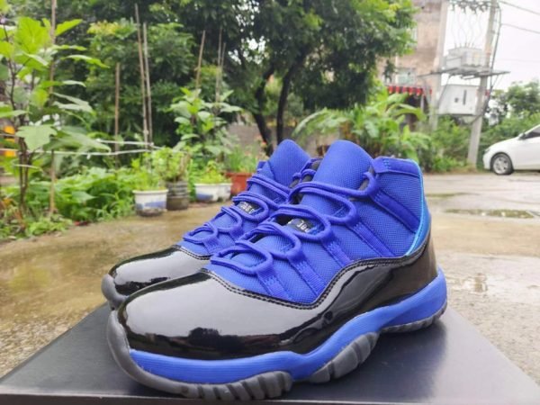 Air Jordan 11 Royal Blue Black - Image 2
